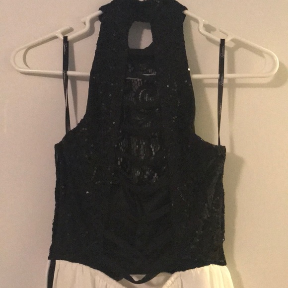 Mock Neck Sequin Lace Bodice Fit-And-Flare Dress - Picture 5 of 6